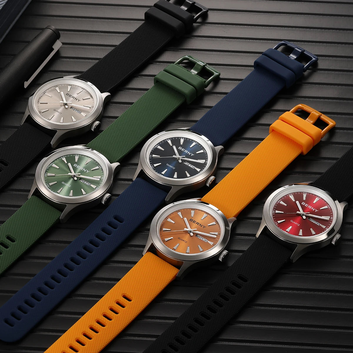 Elegant Luminous Women's Wristwatch